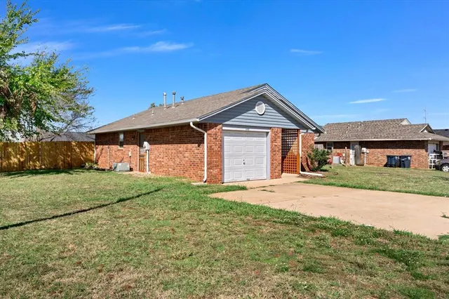 Photo 5 — 4400 Traditional Way, Shawnee, OK 74804