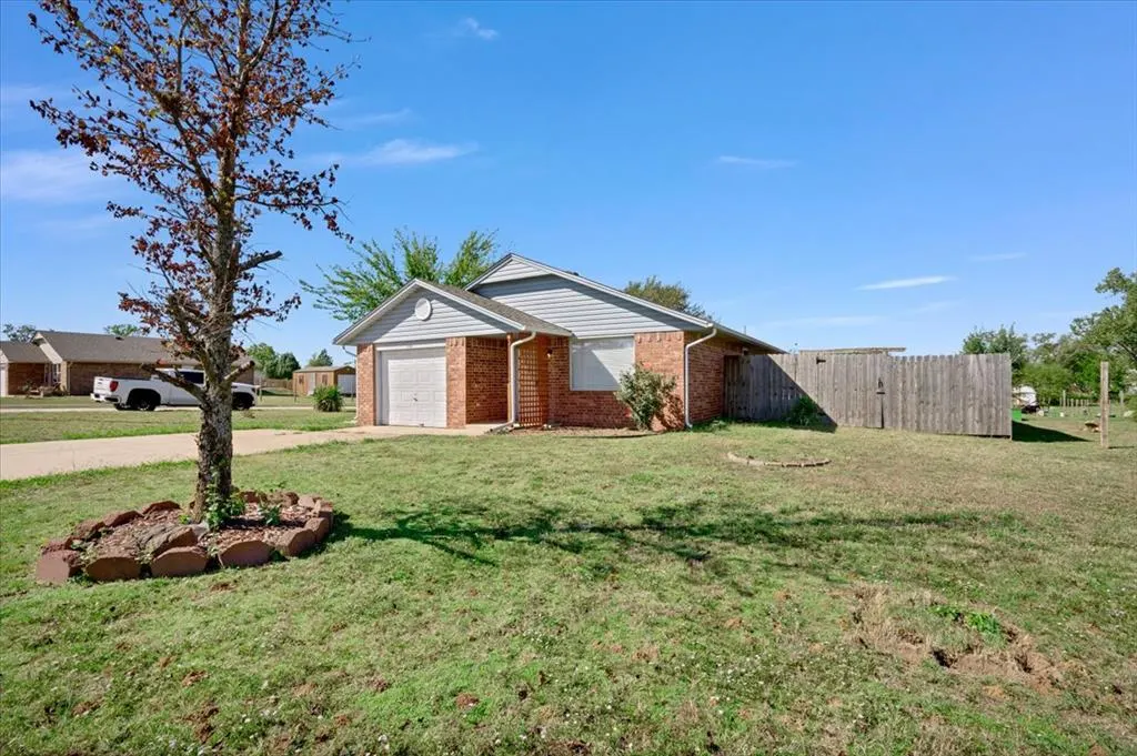 Front exterior — 4400 Traditional Way, Shawnee, OK 74804
