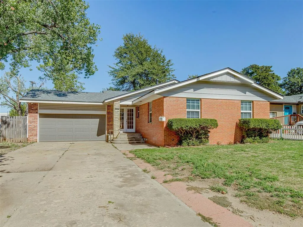 Photo 2 — 6709 NW 34th Street, Bethany, OK 73008