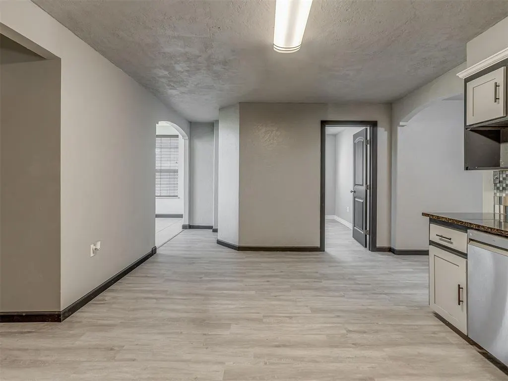 Photo 17 — 6709 NW 34th Street, Bethany, OK 73008