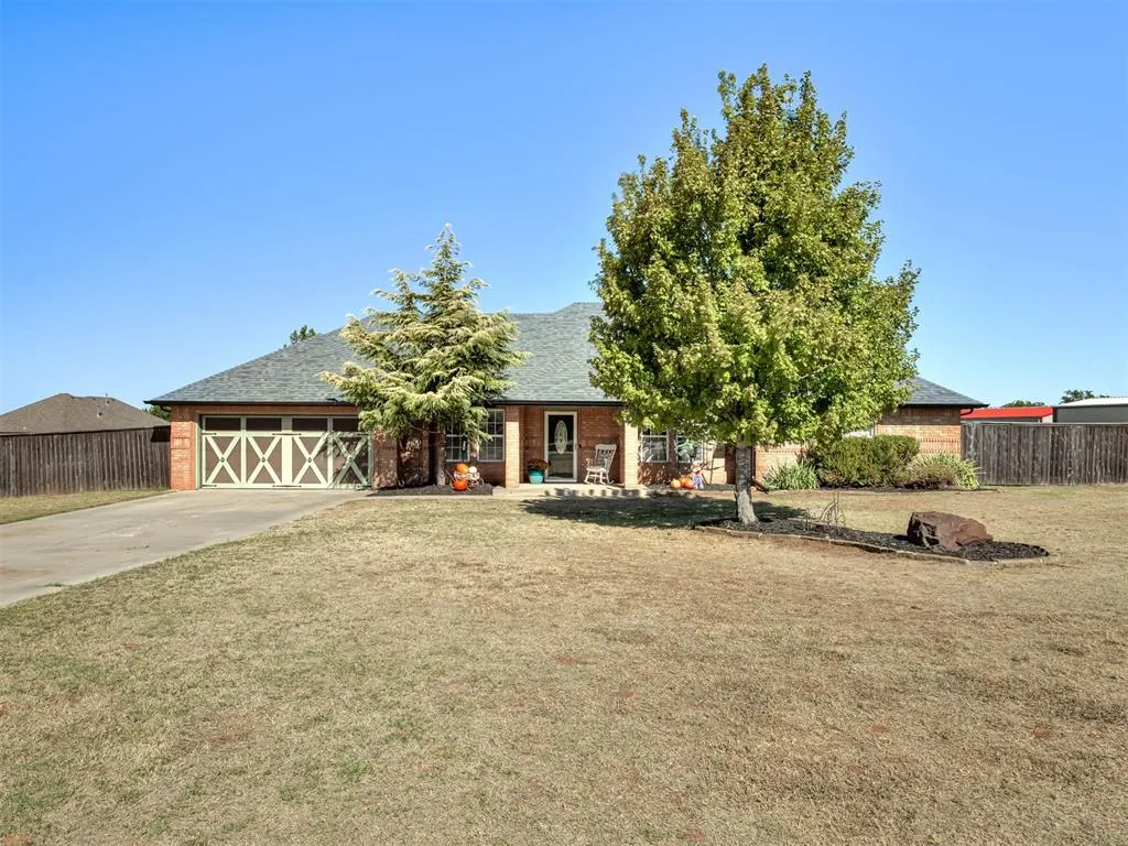 Photo 2 — 4105 Frontier Lane, Tuttle, OK 73089