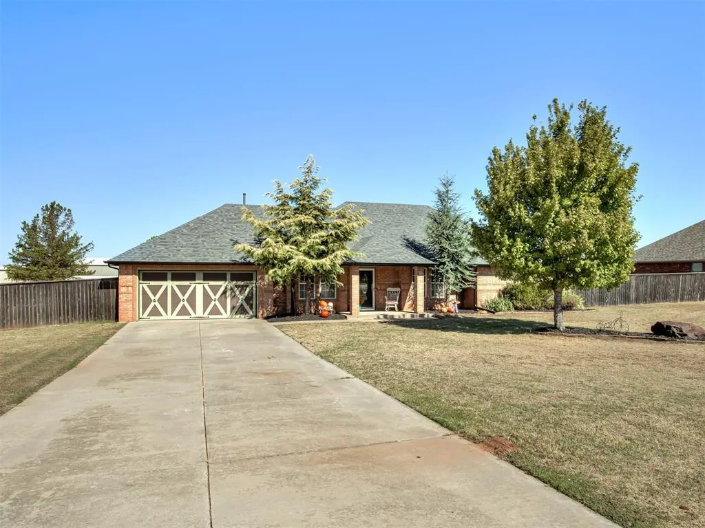 Photo 3 — 4105 Frontier Lane, Tuttle, OK 73089