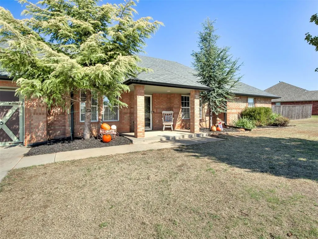 Photo 4 — 4105 Frontier Lane, Tuttle, OK 73089