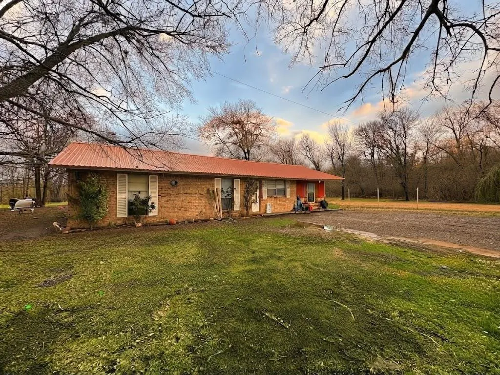 Front exterior — 34386 W US-70 Highway, Bennington, OK 74723