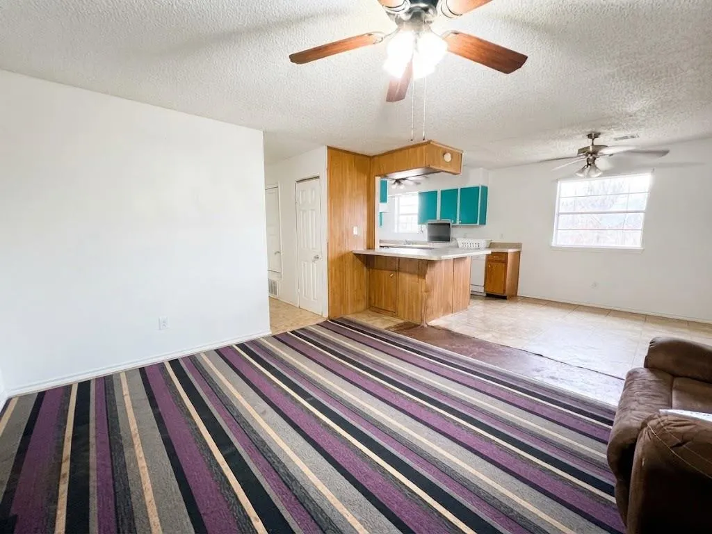 Photo 3 — 34386 W US-70 Highway, Bennington, OK 74723