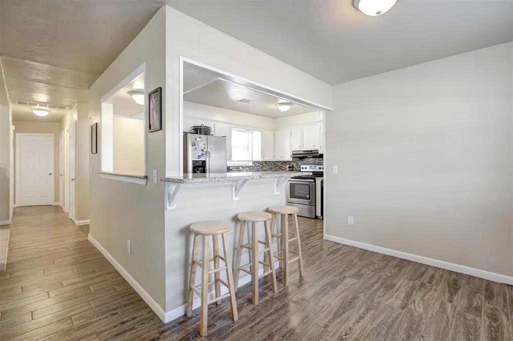 Photo 10 — 1405 NW 102nd Street, Oklahoma City, OK 73114