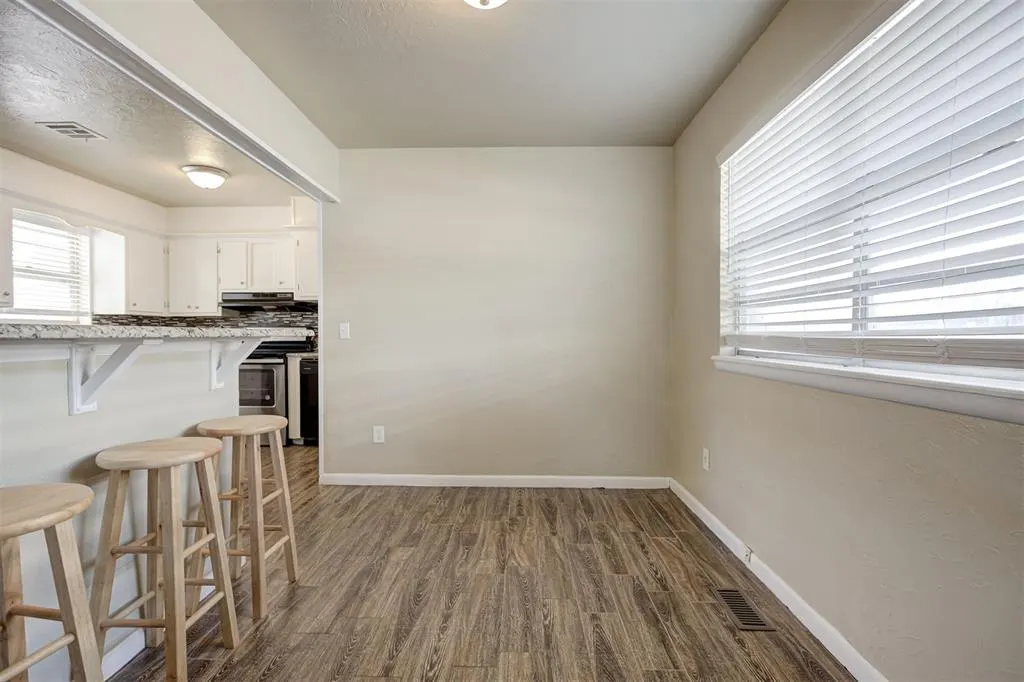 Photo 11 — 1405 NW 102nd Street, Oklahoma City, OK 73114