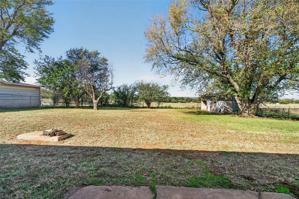 Photo 19 — 501 S Galena Avenue, Geary, OK 73040