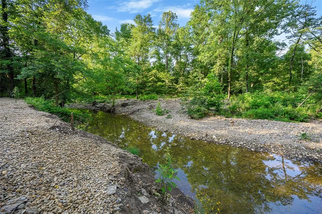 Photo 3 — 1408 N Lukfata Trail, Broken Bow, OK 74728