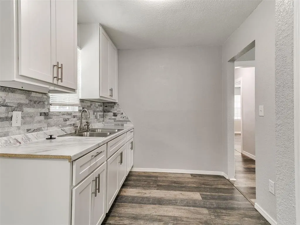 Photo 12 — 917 SW 49 Street, Oklahoma City, OK 73109