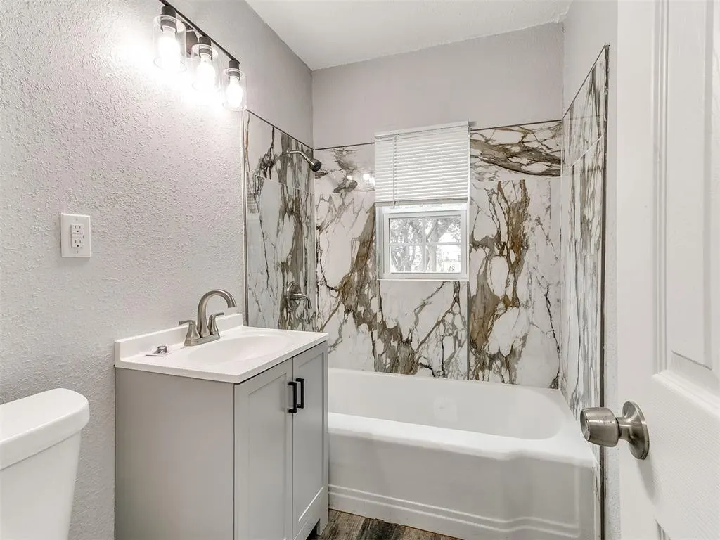 Photo 14 — 917 SW 49 Street, Oklahoma City, OK 73109