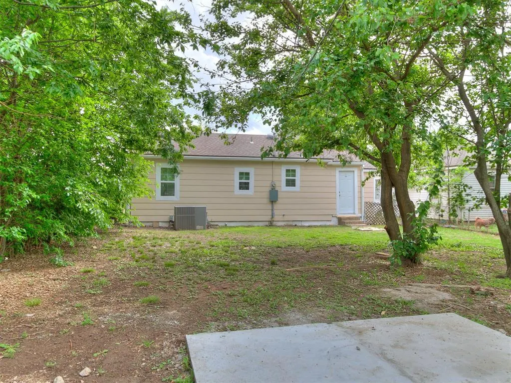 Photo 21 — 917 SW 49 Street, Oklahoma City, OK 73109
