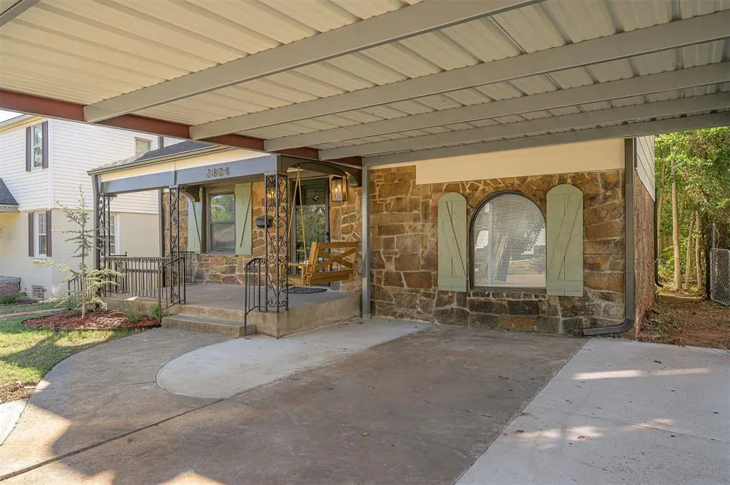 Photo 2 — 2804 NW 26th Street, Oklahoma City, OK 73107