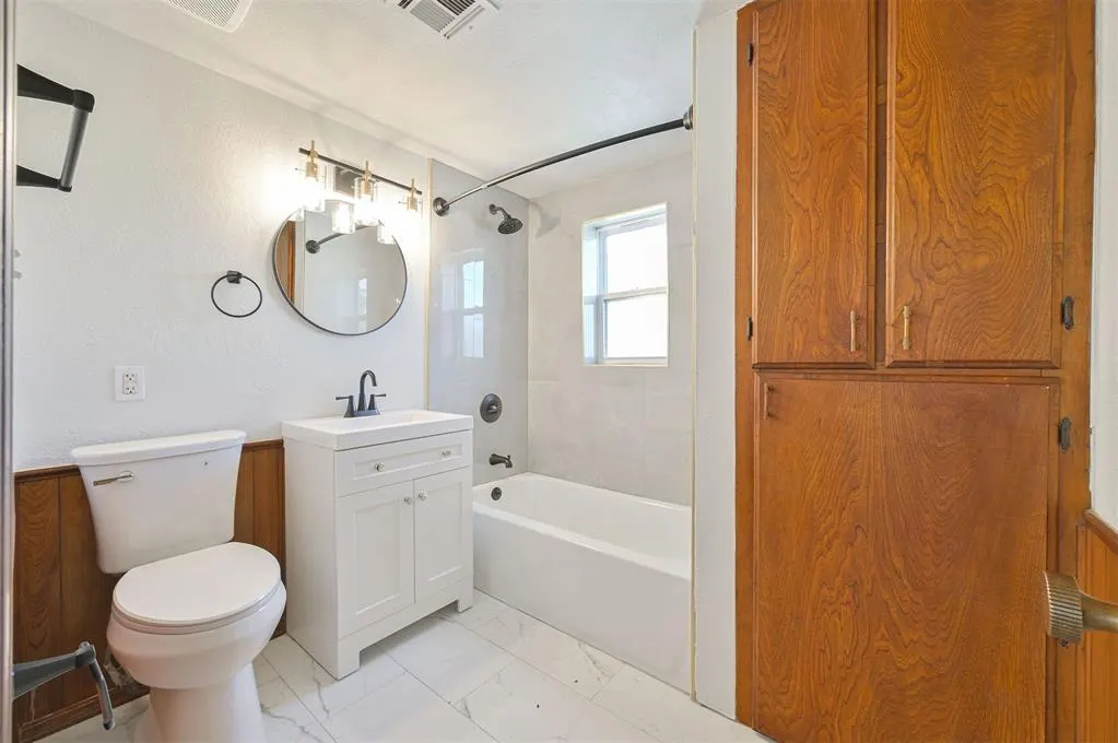 Photo 36 — 2804 NW 26th Street, Oklahoma City, OK 73107