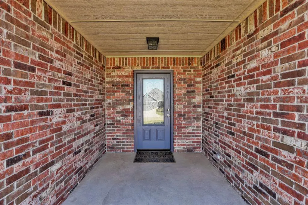 Photo 5 — 1717 Regency Court, Shawnee, OK 74804