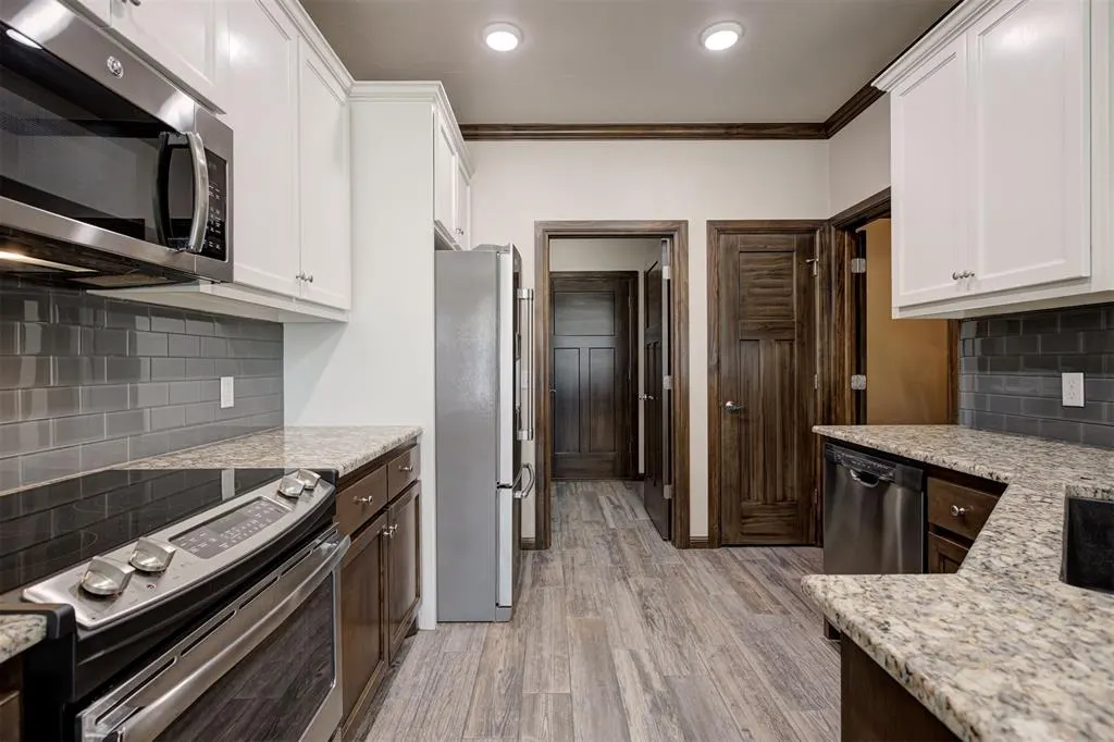 Photo 18 — 1717 Regency Court, Shawnee, OK 74804