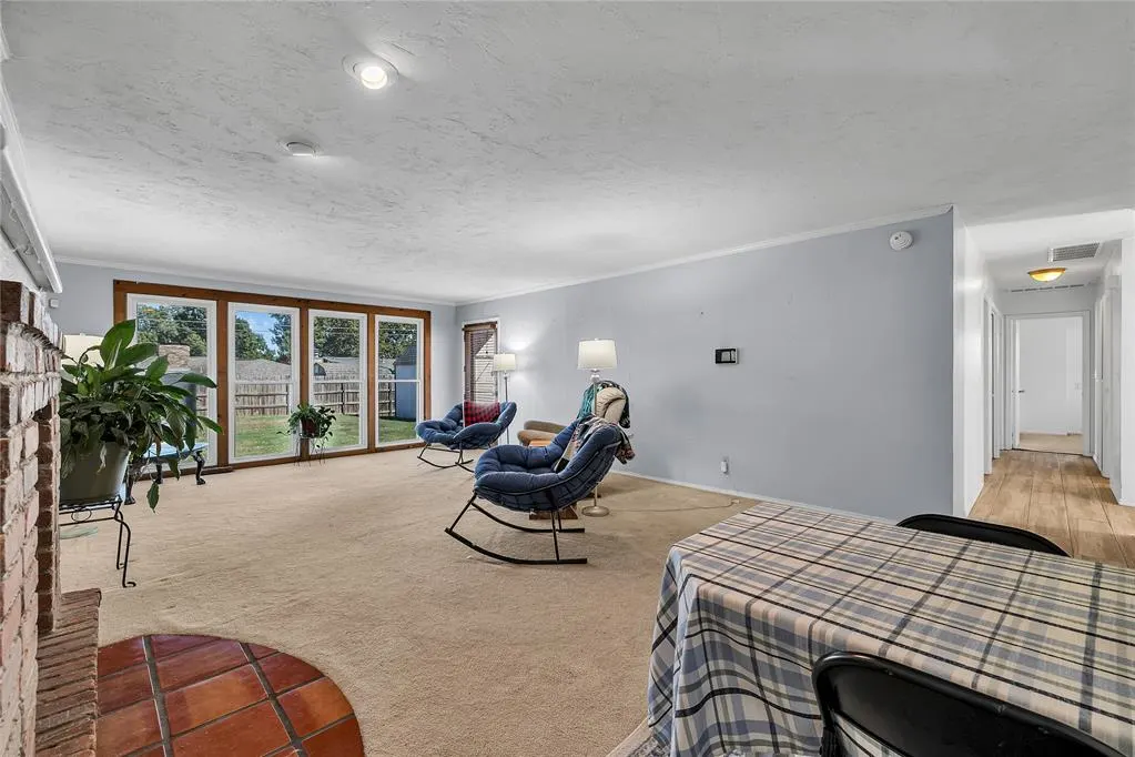 Photo 9 — 1208 Kingston Drive, Yukon, OK 73099