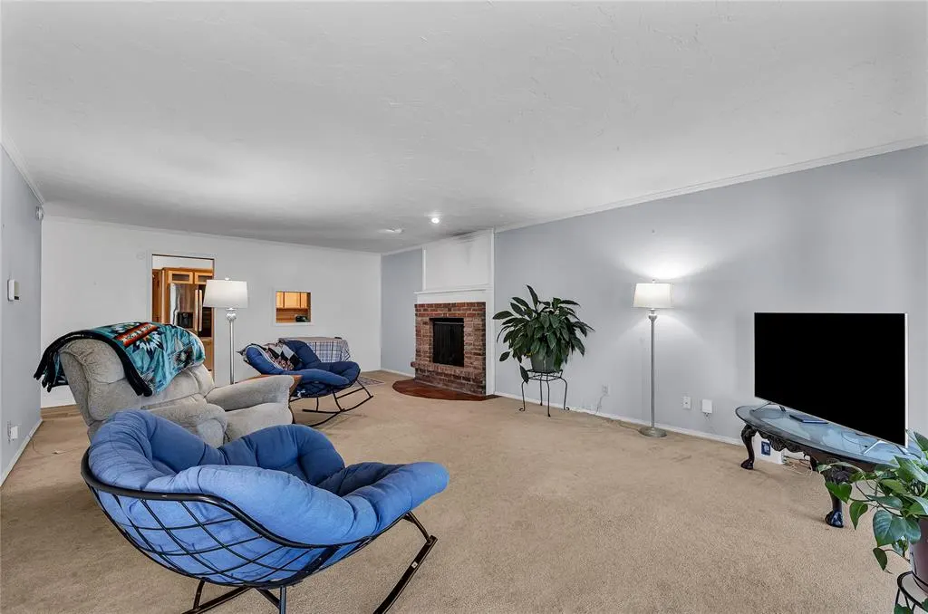 Photo 11 — 1208 Kingston Drive, Yukon, OK 73099