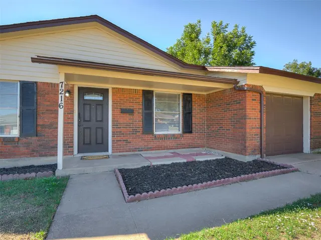 Photo 2 — 7216 NW 21st Street, Bethany, OK 73008