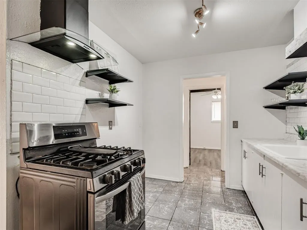 Photo 9 — 7216 NW 21st Street, Bethany, OK 73008