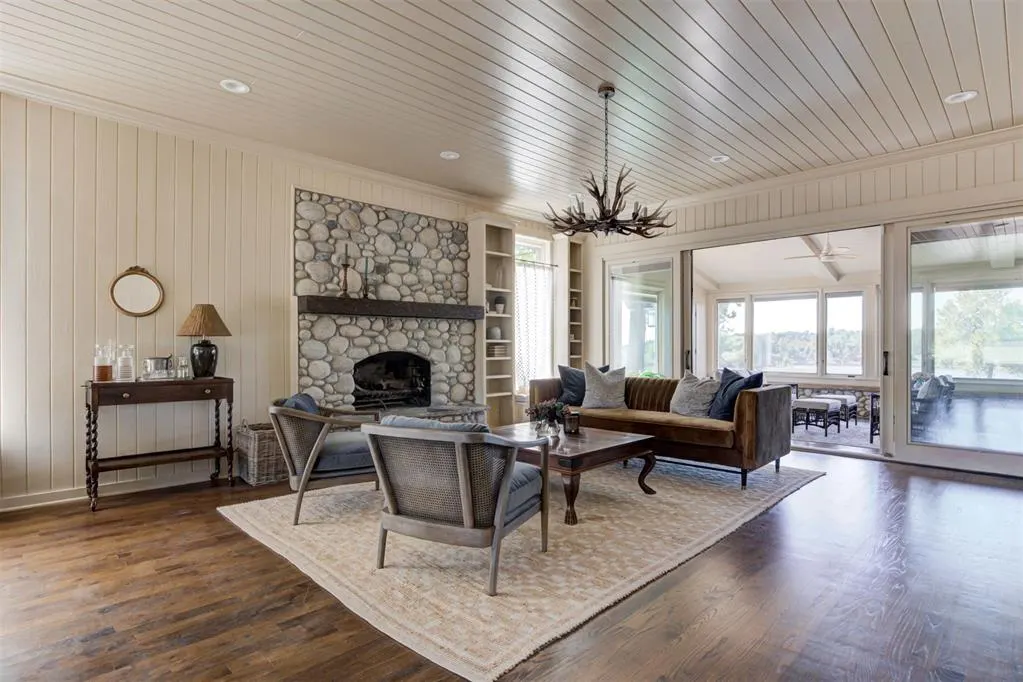 Photo 6 — 800 W Cimarron Boulevard, Crescent, OK 73028