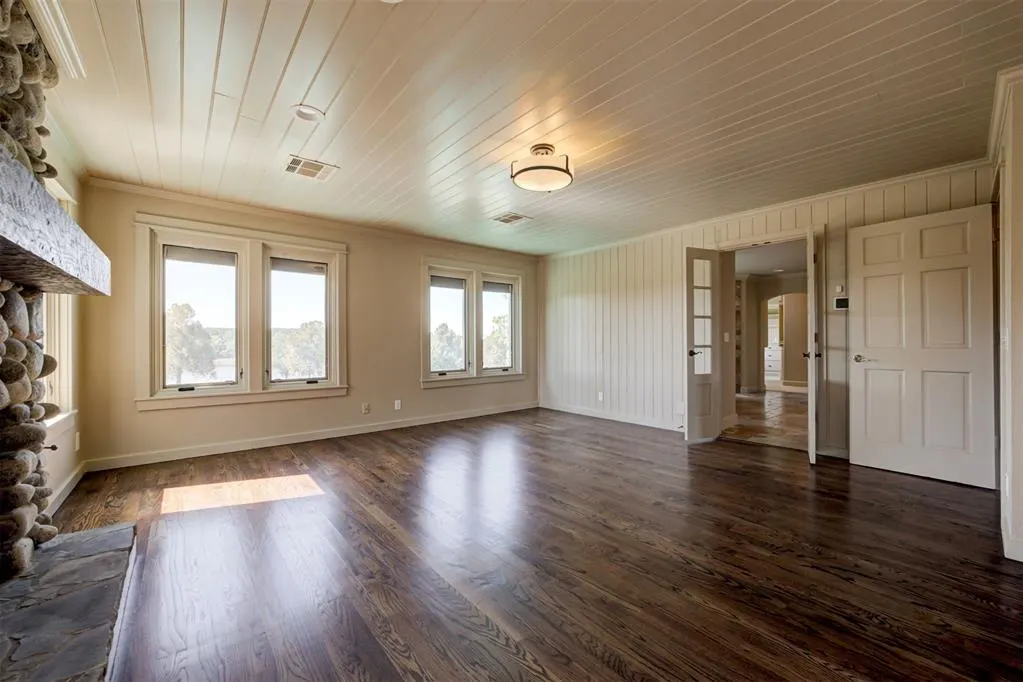 Photo 20 — 800 W Cimarron Boulevard, Crescent, OK 73028