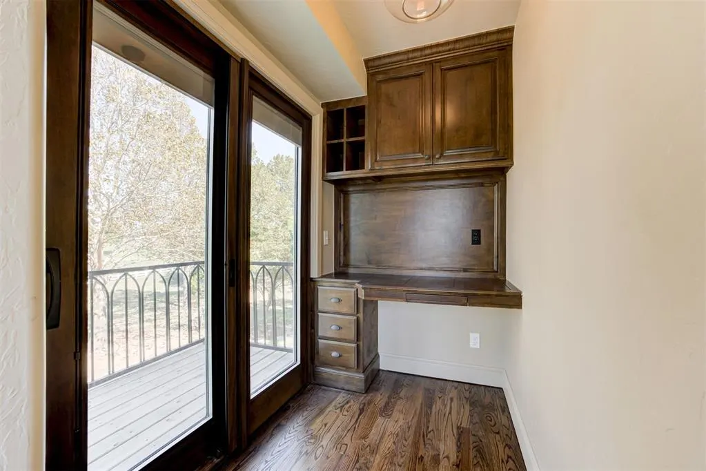 Photo 24 — 800 W Cimarron Boulevard, Crescent, OK 73028