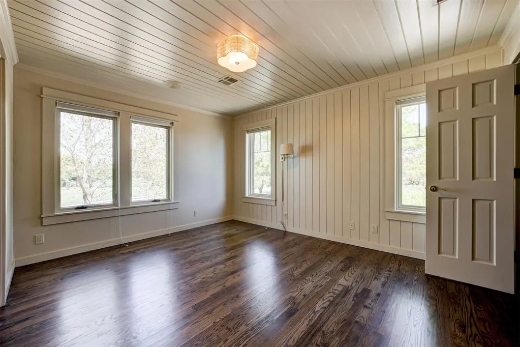 Photo 27 — 800 W Cimarron Boulevard, Crescent, OK 73028