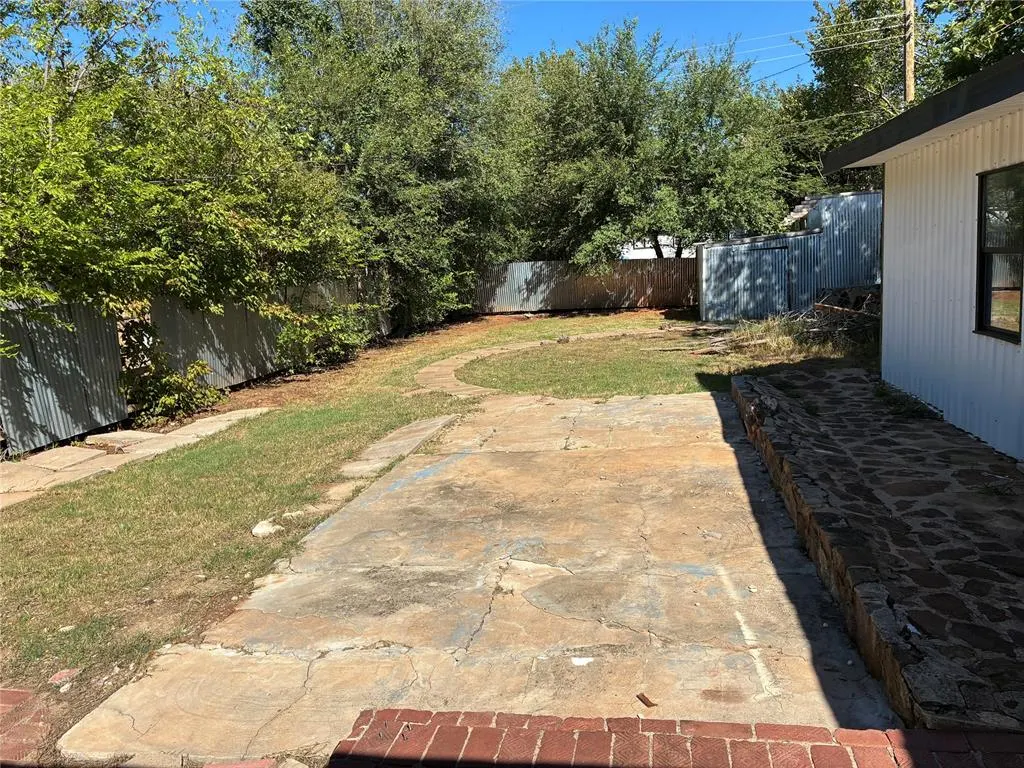 Photo 2 — 3837 SW 39th Street, Oklahoma City, OK 73119