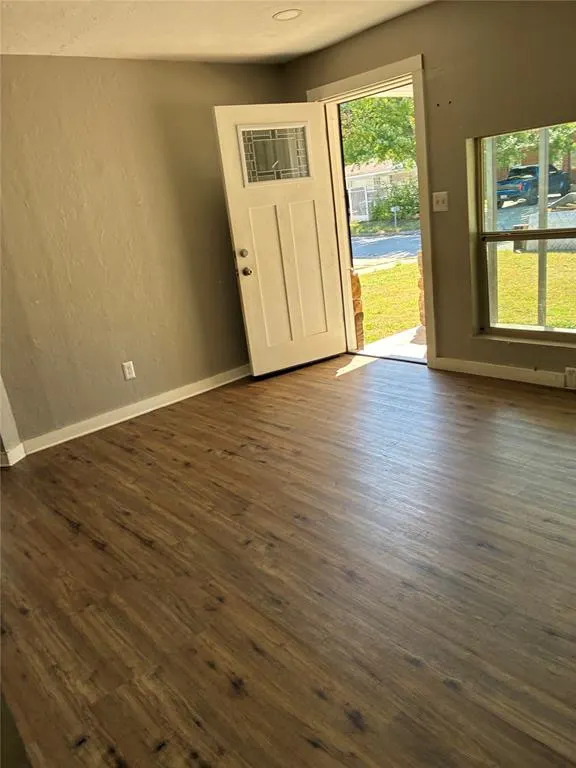 Photo 10 — 3837 SW 39th Street, Oklahoma City, OK 73119