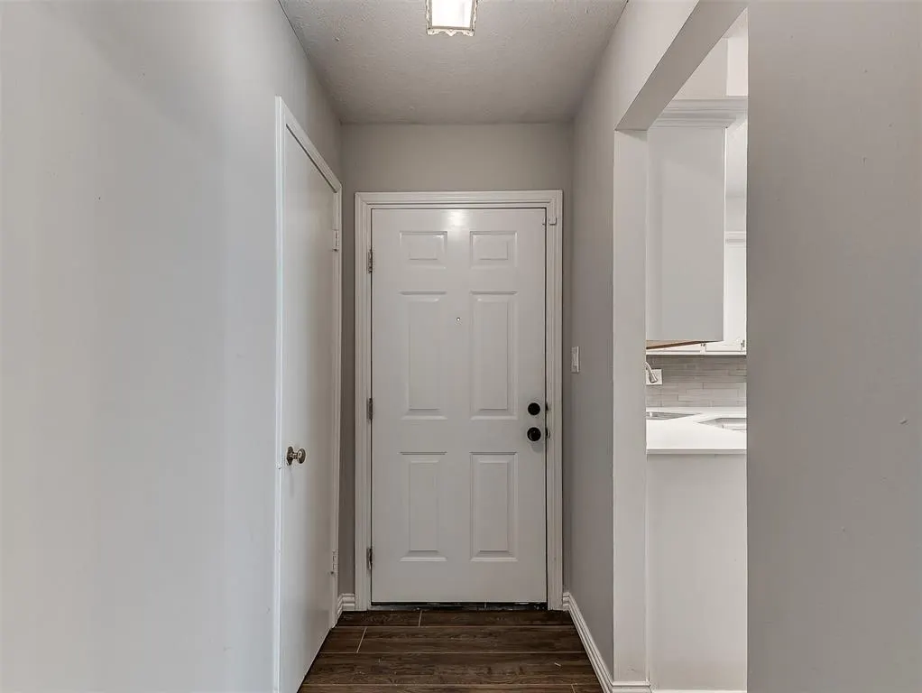 Photo 4 — 10508 Lyndon Road, Oklahoma City, OK 73120