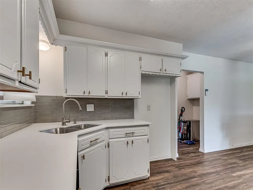 Photo 12 — 10508 Lyndon Road, Oklahoma City, OK 73120