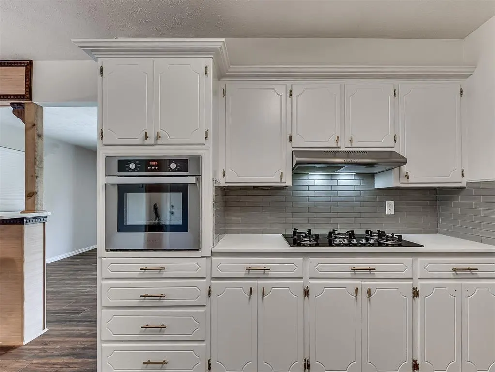 Photo 14 — 10508 Lyndon Road, Oklahoma City, OK 73120