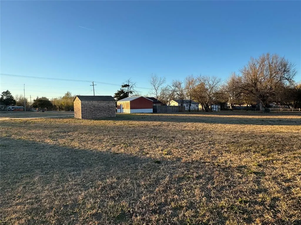 Photo 9 — 1802 N Douglas Boulevard, Midwest City, OK 73141
