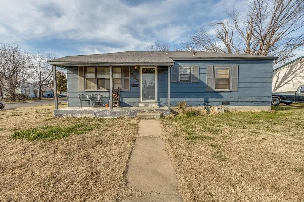 Front exterior — 523 Foster Place, Midwest City, OK 73110