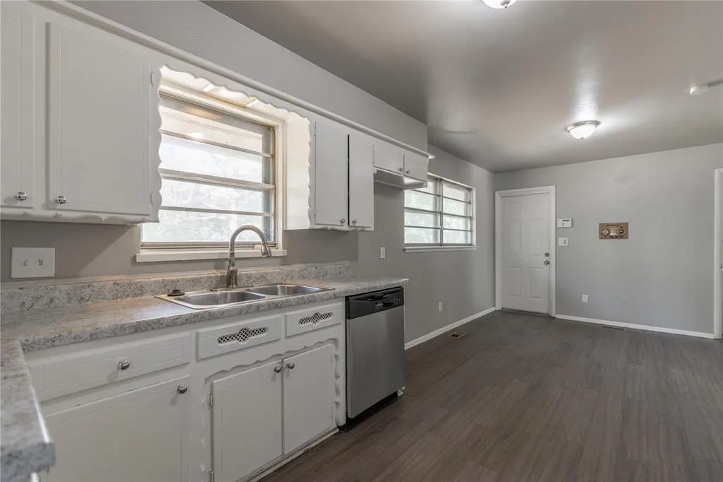 Photo 11 — 4420 NW 27th Street, Oklahoma City, OK 73107