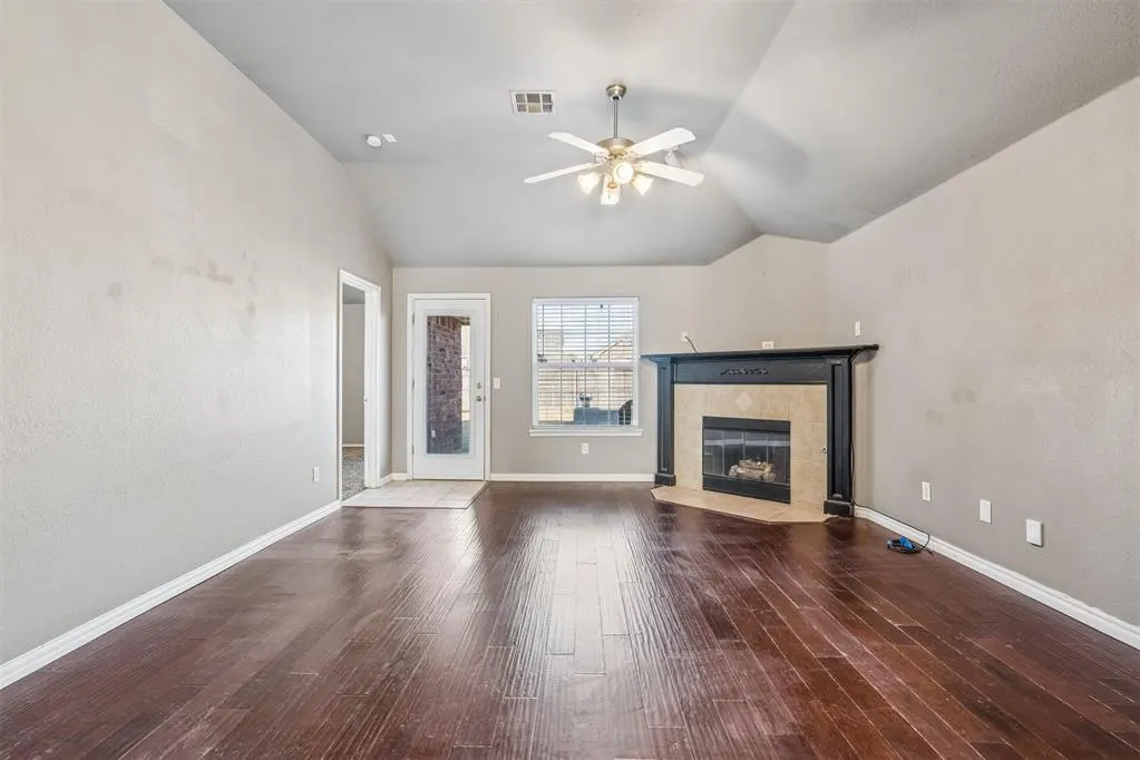 Photo 13 — 4209 Applegate Drive, Moore, OK 73160