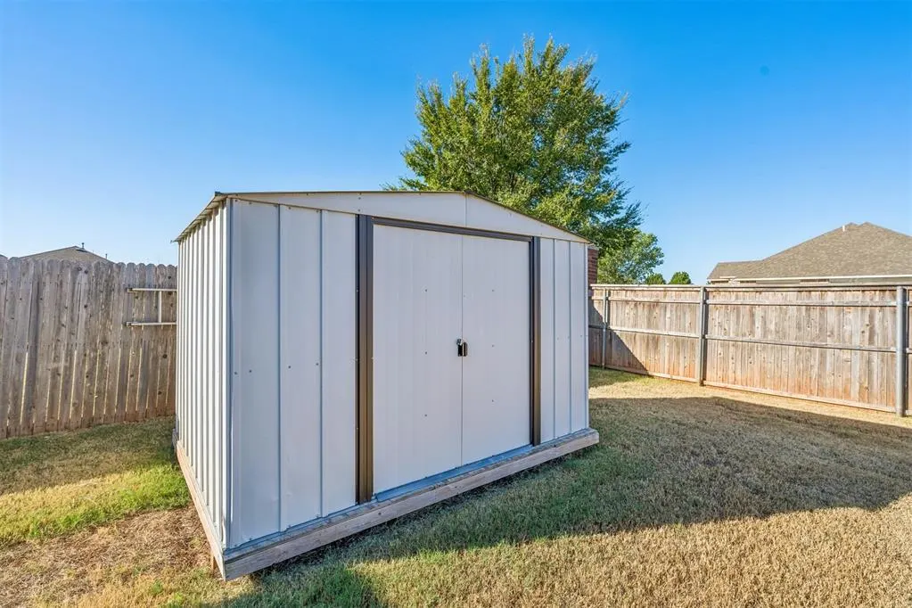 Photo 38 — 4209 Applegate Drive, Moore, OK 73160