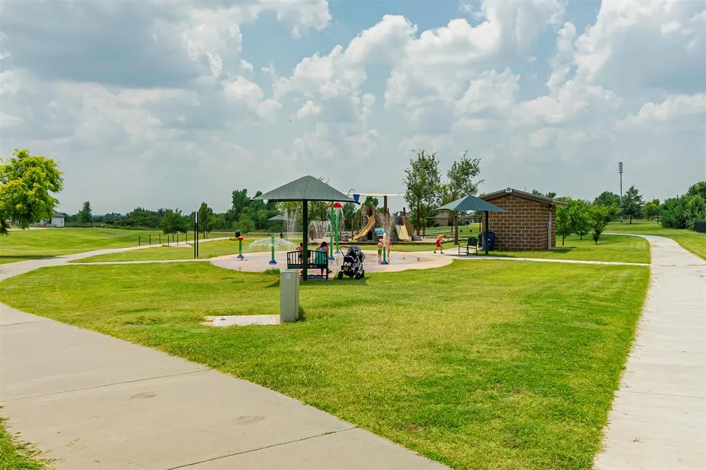 Photo 40 — 4209 Applegate Drive, Moore, OK 73160