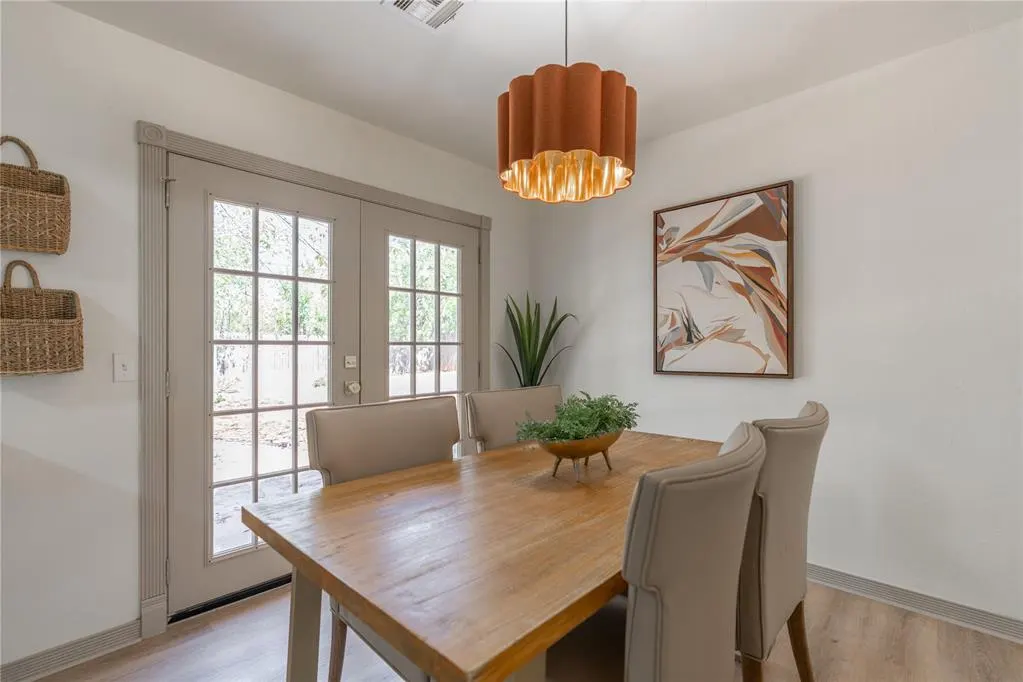 Photo 12 — 117 NE 11th Street, Moore, OK 73160