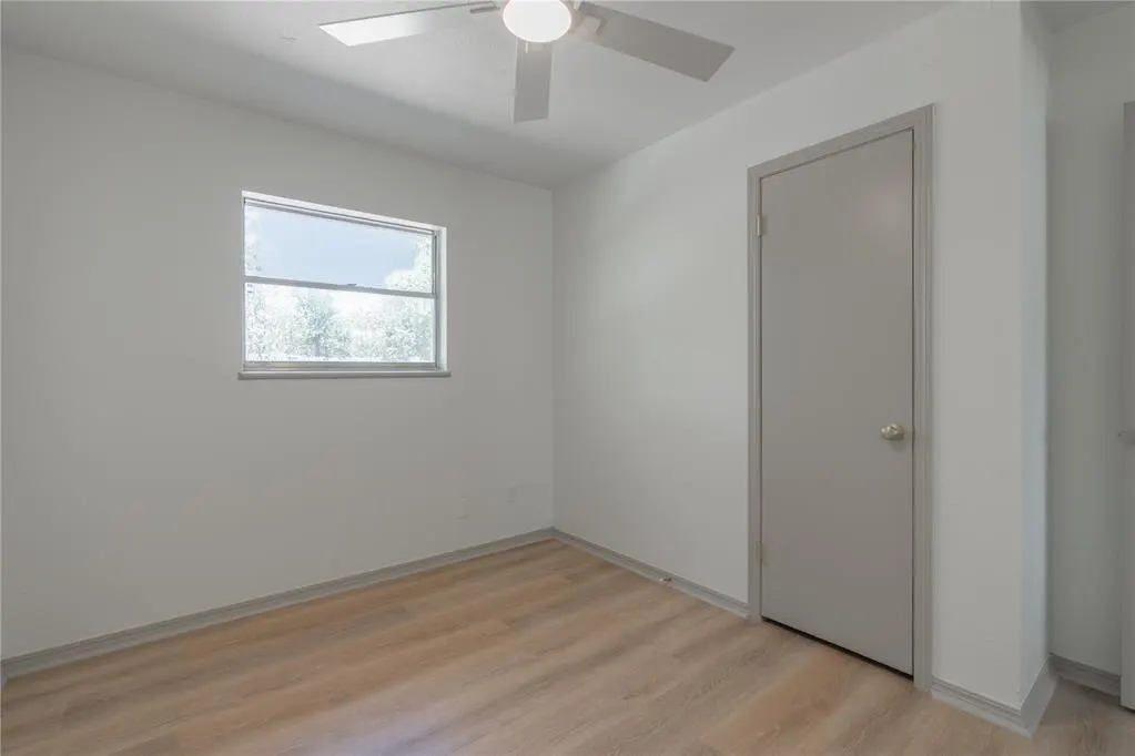 Photo 25 — 117 NE 11th Street, Moore, OK 73160
