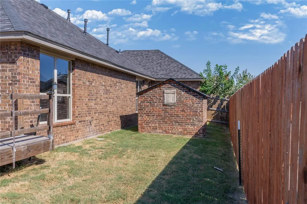 Photo 42 — 8729 Ally Way, Yukon, OK 73099