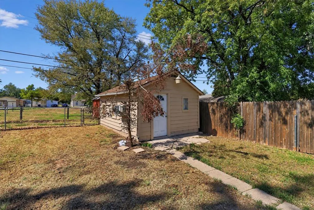 Photo 36 — 1606 S Choctaw Avenue, El Reno, OK 73036