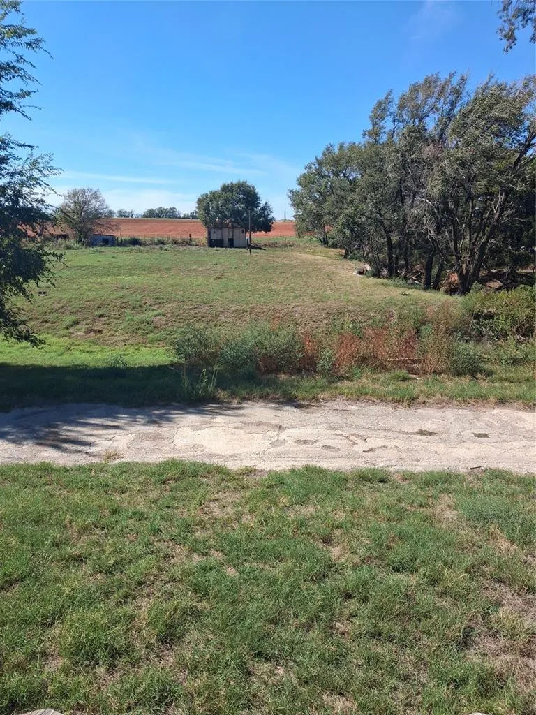Photo 7 — 21154 E 1130 Road, Foss, OK 73647