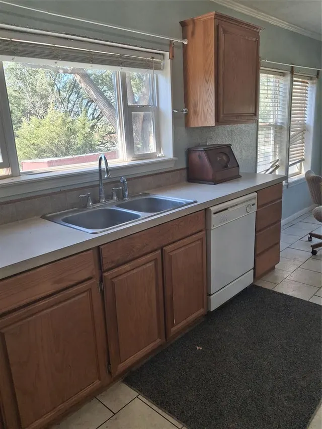 Photo 8 — 21154 E 1130 Road, Foss, OK 73647