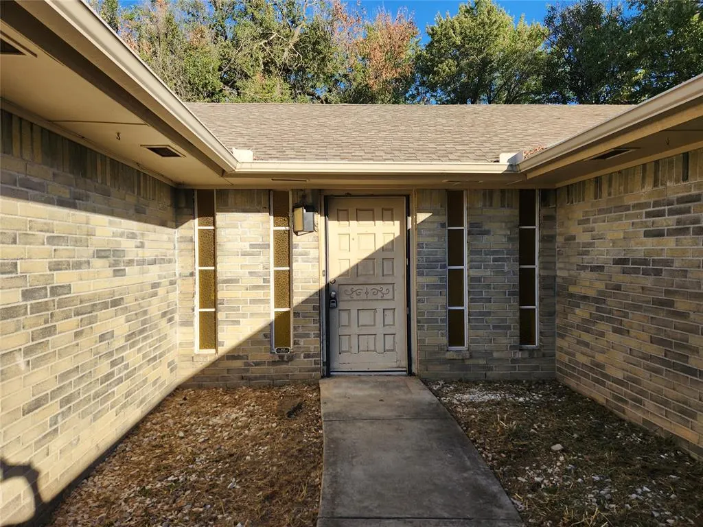 Photo 2 — 1801 Burnt Oak Street, Norman, OK 73071