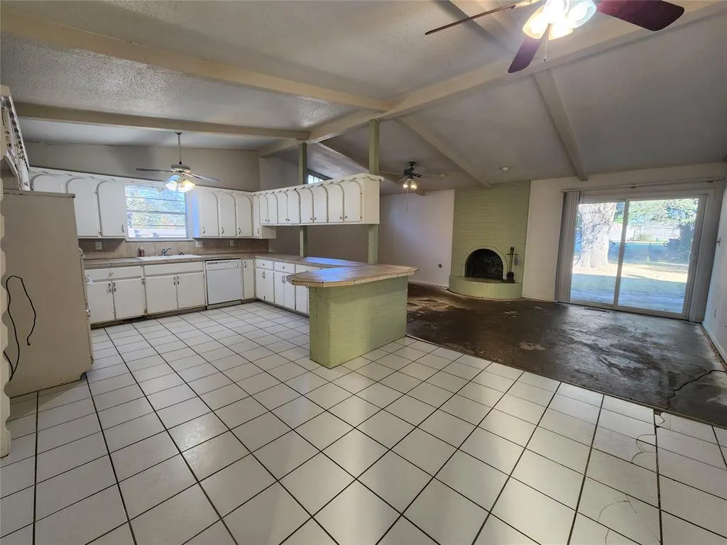 Photo 3 — 1801 Burnt Oak Street, Norman, OK 73071