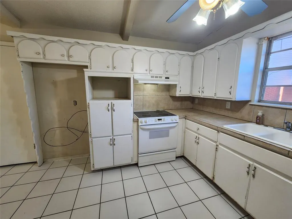 Photo 5 — 1801 Burnt Oak Street, Norman, OK 73071