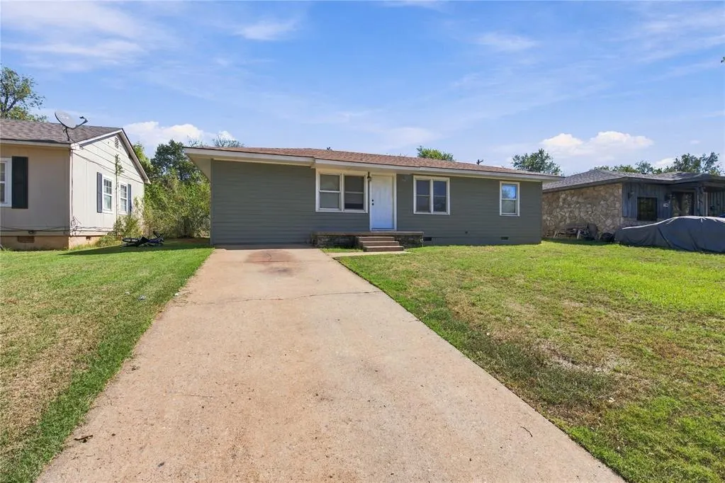 Photo 2 — 154 Blackburn Boulevard, Elk City, OK 73644