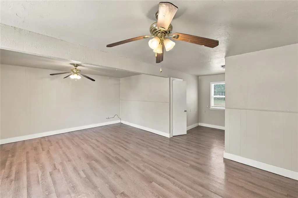 Photo 3 — 154 Blackburn Boulevard, Elk City, OK 73644